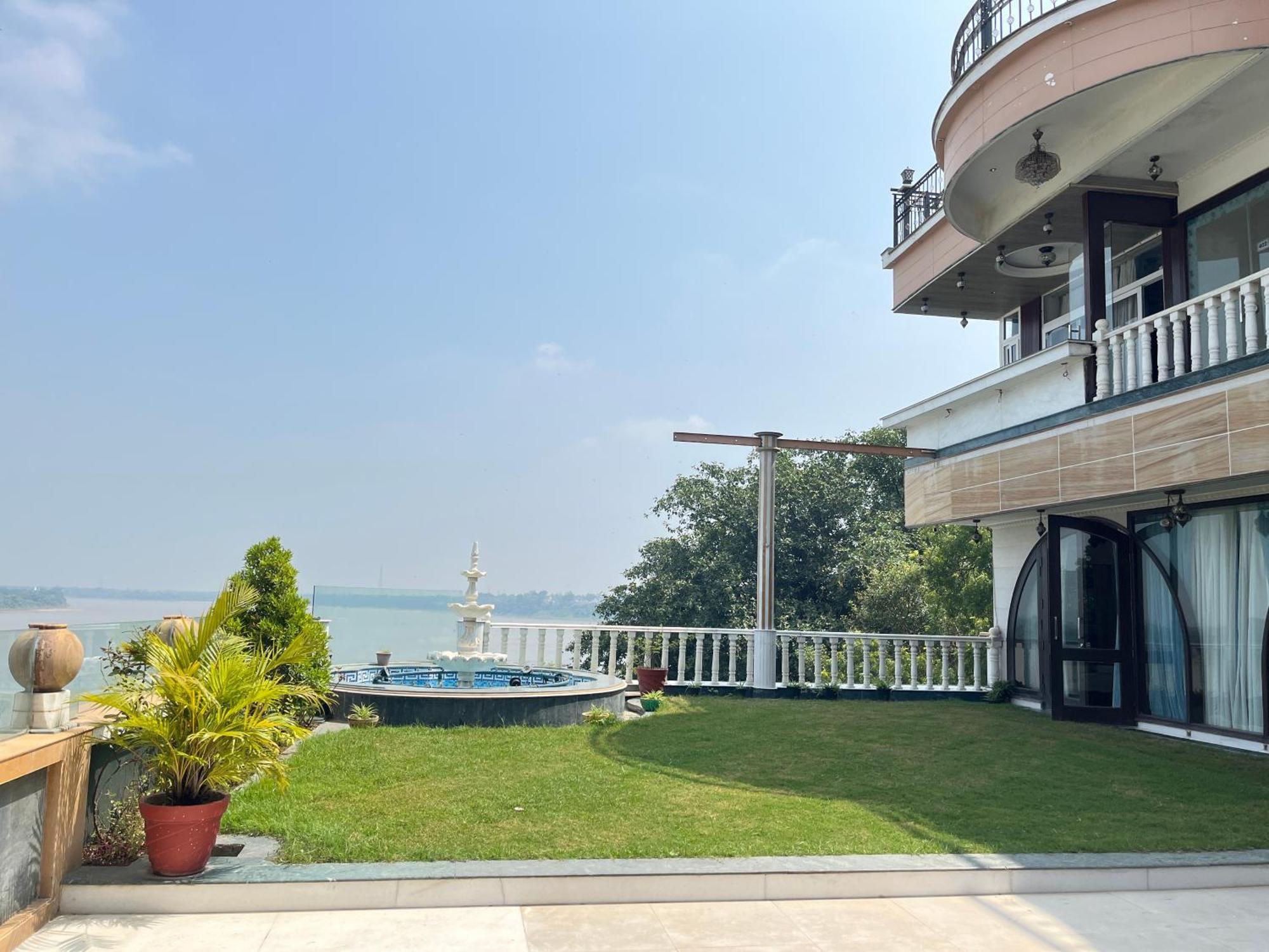 Treehouse Narmade A Riverfront Resort & Spa Narmadapuram Hoshangabad Esterno foto