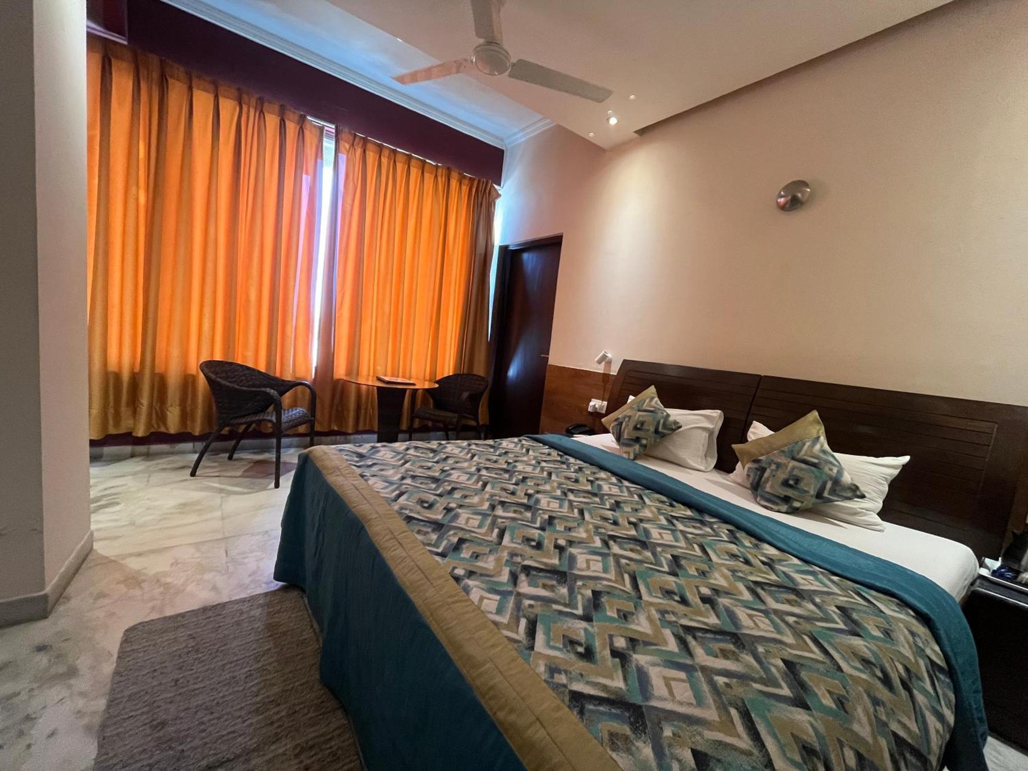 Treehouse Narmade A Riverfront Resort & Spa Narmadapuram Hoshangabad Esterno foto